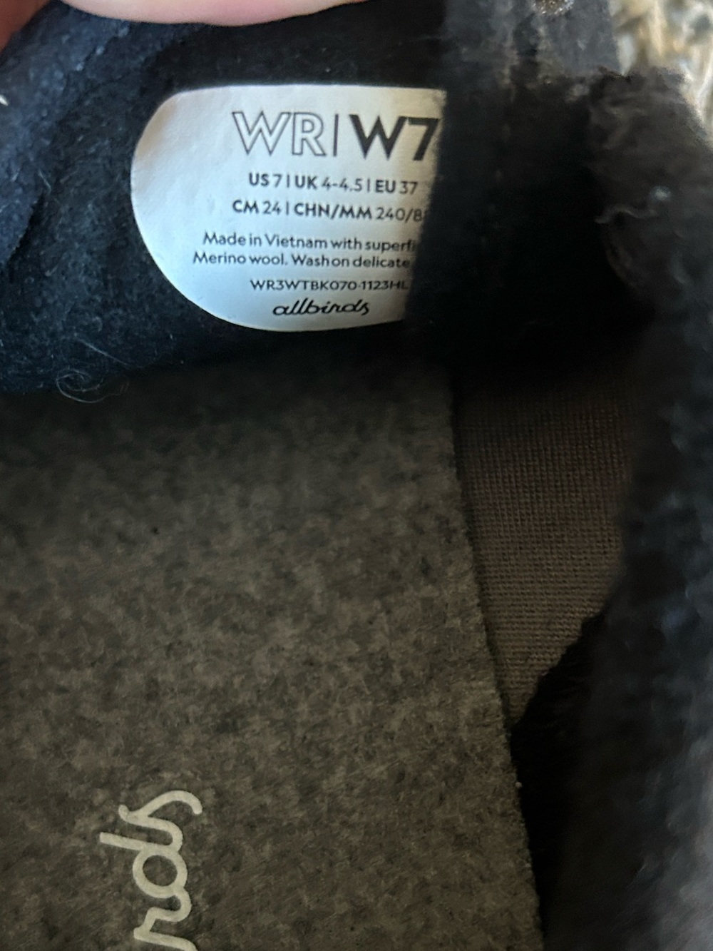 NWOT Allbirds Wool Runner Sneaker in Black with White Sole Womens Size 7 - Picture 8 of 8